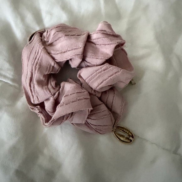 Anthropologie Pink Hair Scrunchie with Shell Accents - Picture 2 of 3